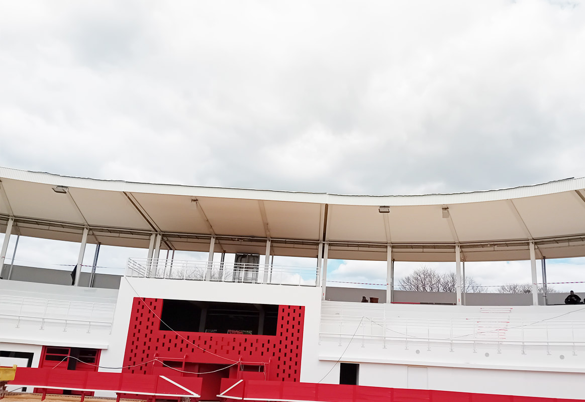 Fonestar-ARENES-DU-CRES-3 Sonorización de un espacio multiusos institucional: Arenes du cres