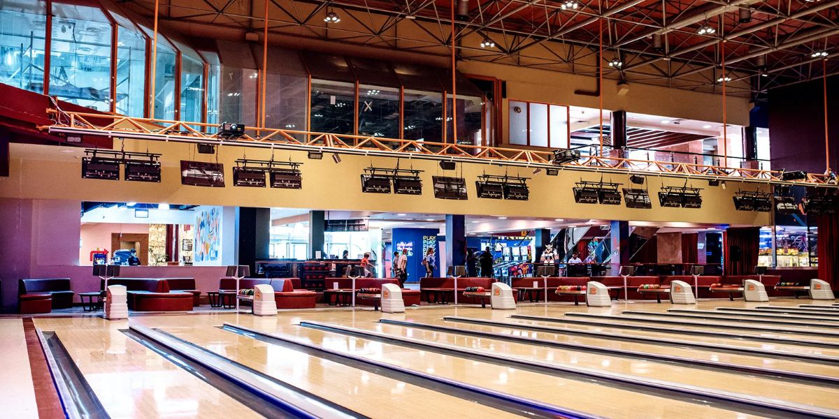 Fonestar-Bowling Centre Emiratos Árabes- sonido y comunicación en instalaciones turísticas