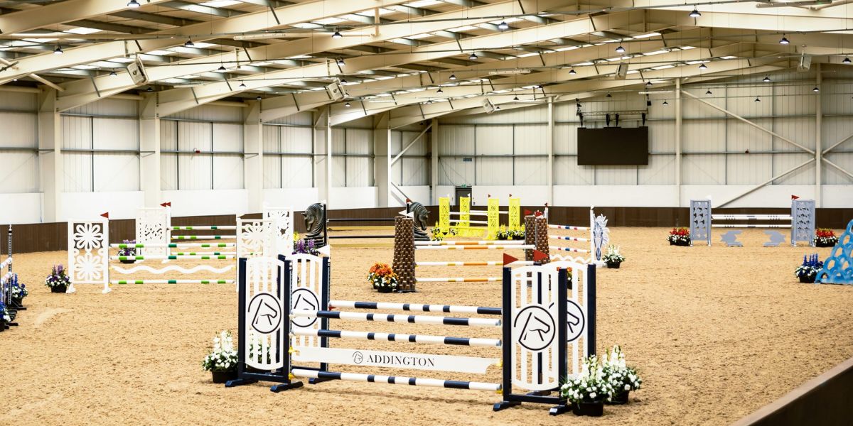 Fonestar-Centro Ecuestre Arena UK- Megafonía fiable en recintos deportivos