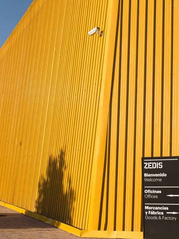 Fonestar-zedis2 Zedis - Megafonía en naves industriales