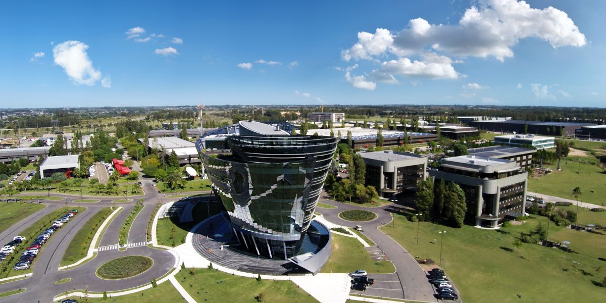 Fonestar-Zonamerica- Megafonía profesional para oficinas modernas