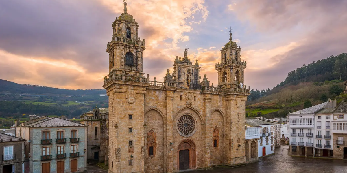 Fonestar-Catedral Mondoñedo- soluciones de sonido claro y equilibrado para espacios de culto