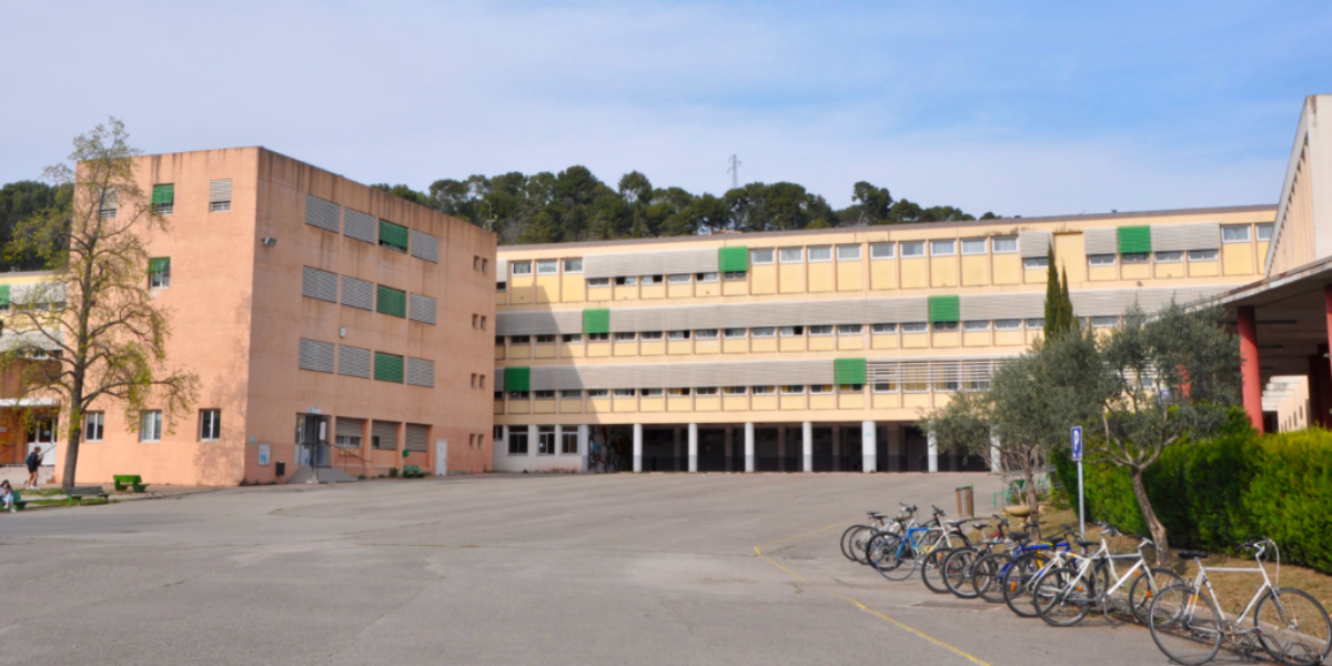 Fonestar-LYCEE PAUL CEZANNE AIX EN PROVENCE- Megafonía y música ambiental en entornos educativos